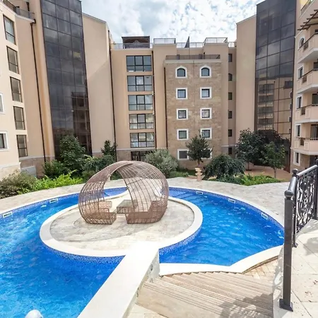 Modern Family Apartment At Millennium 2 - Pool & Spa شقة سفيتي فلاس