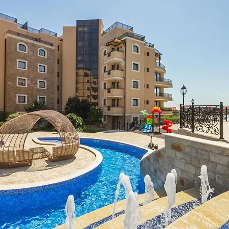 شقة Modern Family Apartment At Millennium 2 - Pool & Spa سفيتي فلاس
