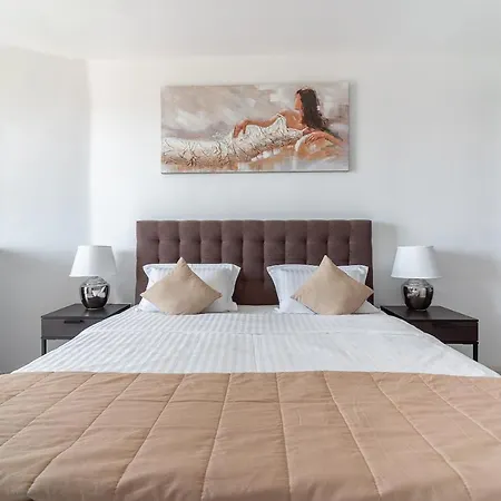 Modern Family Apartment At Millennium 2 - Pool & Spa شقة