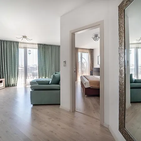 شقة Modern Family Apartment At Millennium 2 - Pool & Spa سفيتي فلاس