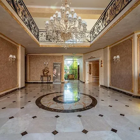 Modern Family Apartment At Millennium 2 - Pool & Spa