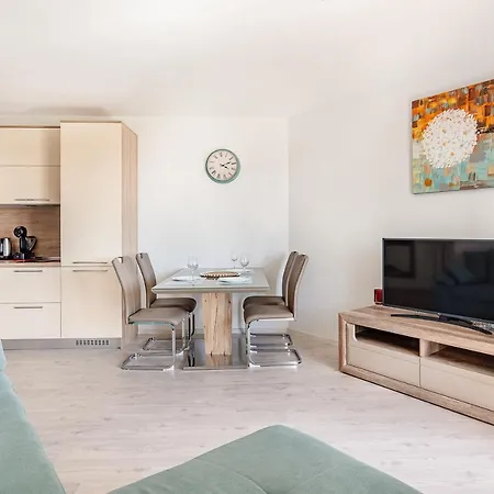 Modern Family Apartment At Millennium 2 - Pool & Spa شقة